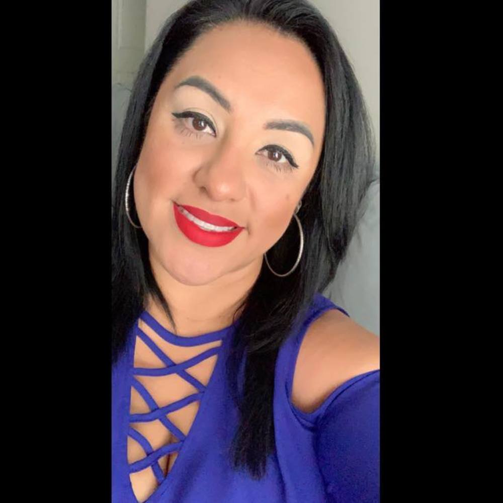 Meet your Posher, Carla